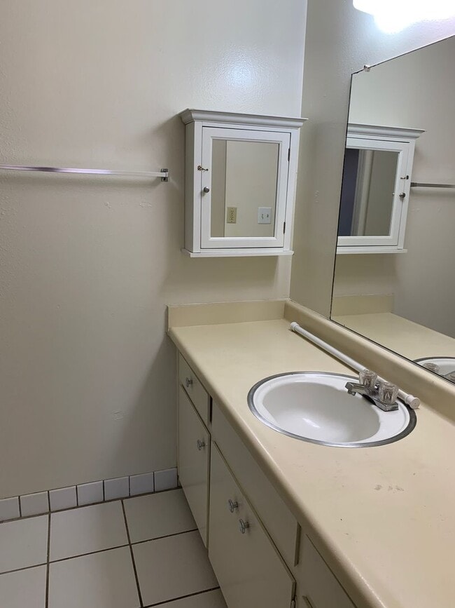 Building Photo - St. Francis Duplex