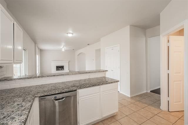 Building Photo - 1411 Prentice St