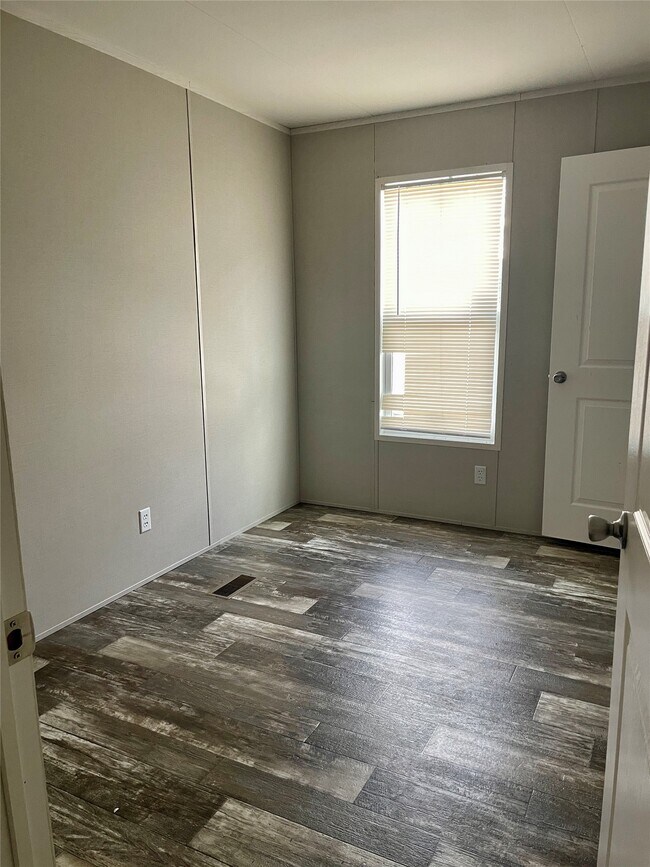 Building Photo - 2600 Horn Rd