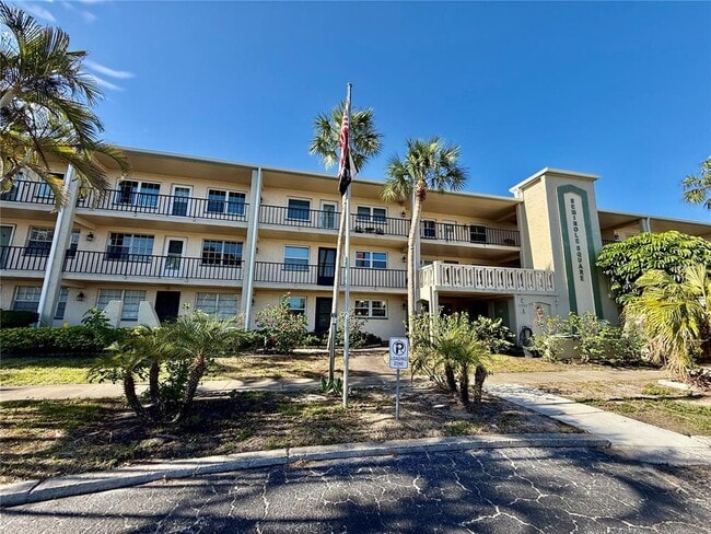 Building Photo - 11700 Park Blvd