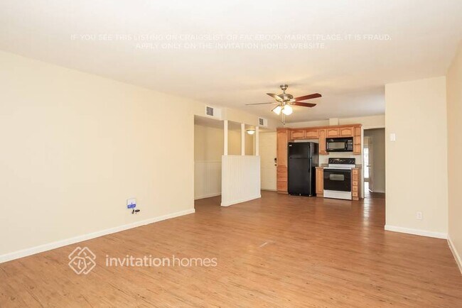 Building Photo - 8615 N 36th Ave