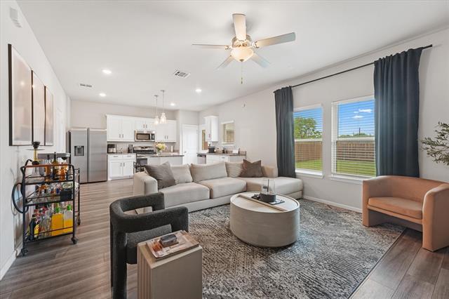 Building Photo - 1128 Catalan Trl