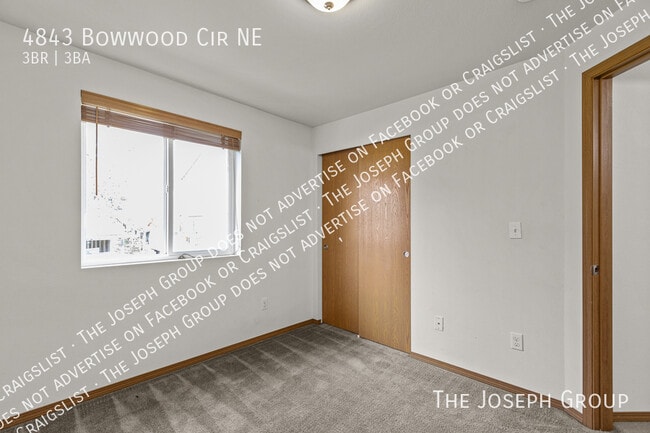 Building Photo - 4843 Bowwood Cir NE