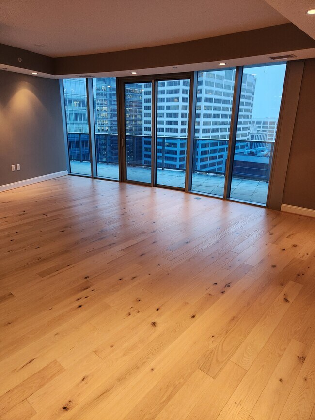 Building Photo - Turnberry