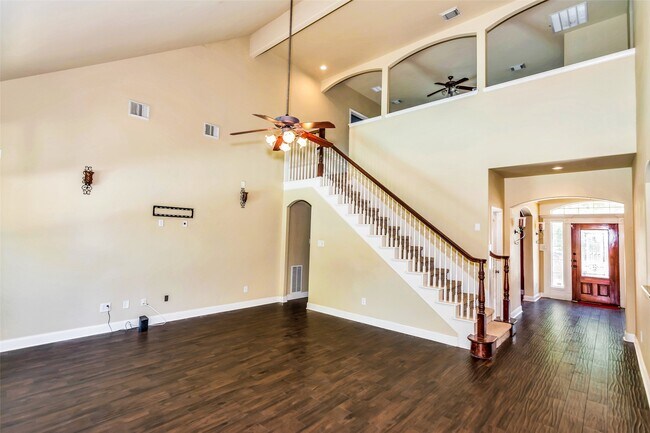 Building Photo - 13506 Schumann Trail