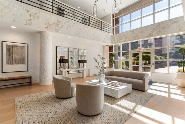 Building Photo - 20 Webster St