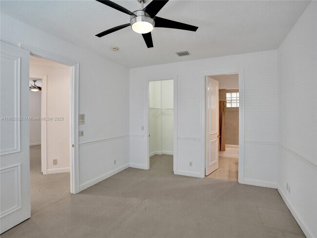 Building Photo - 16291 Bristol Pointe Dr