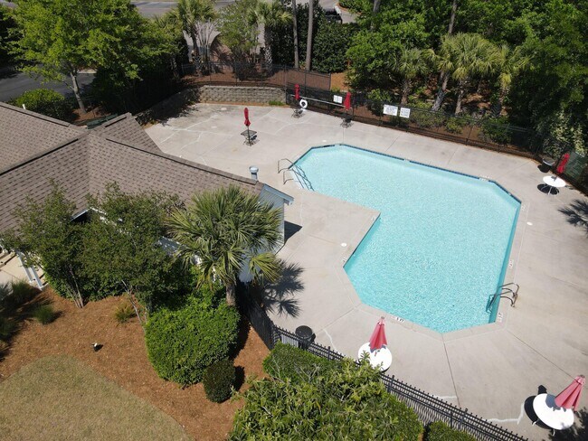 Building Photo - 126 Hornby Cir