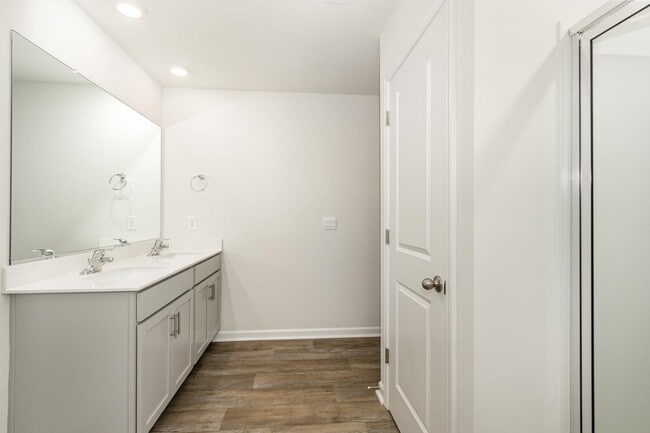 Building Photo - 5210 Henley Ridge Drive