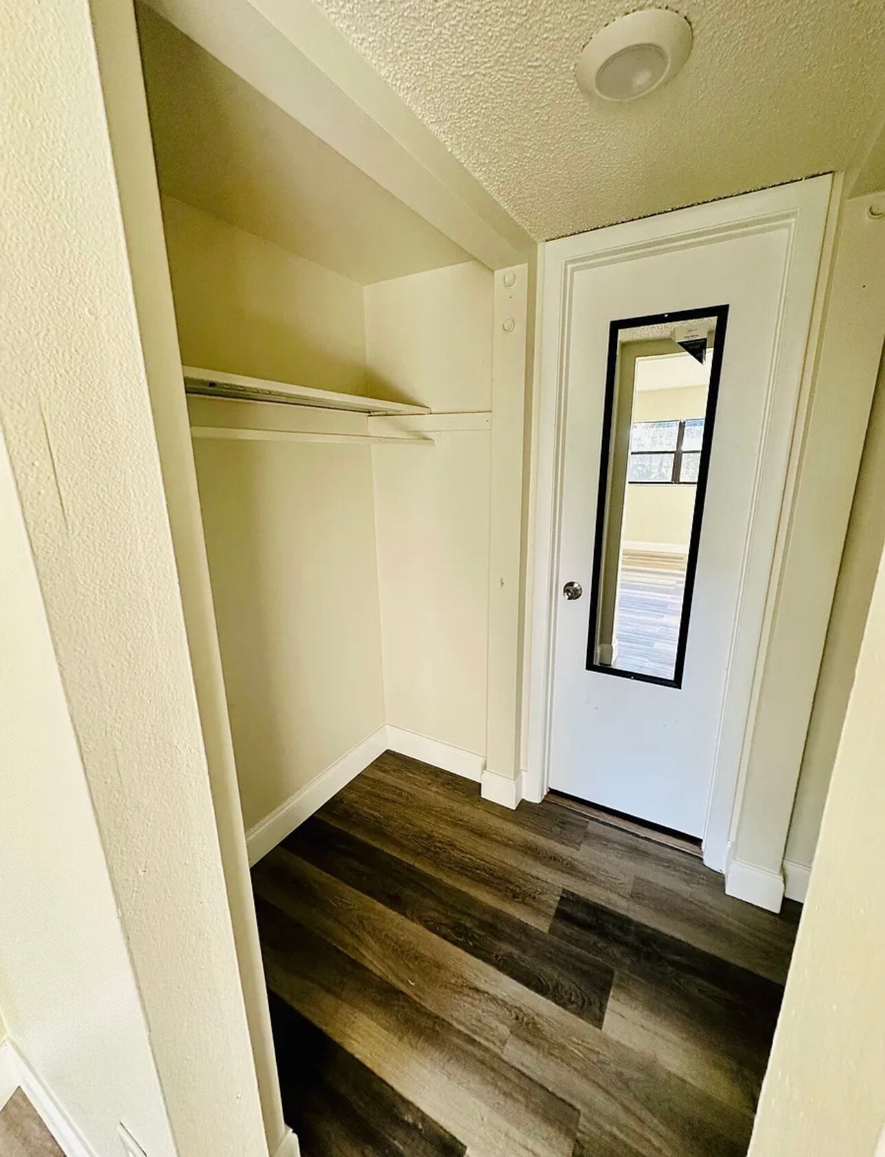 Building Photo - 1504 Virginia Ave