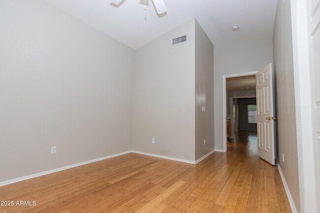 Building Photo - 2388 S Sycamore Pl