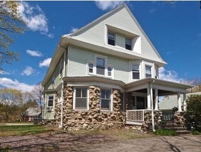 Primary Photo - 1171 East St