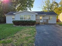 Building Photo - 1417 Bayview Ln