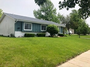 Building Photo - Single Family Home