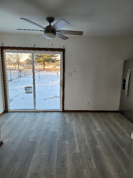 Building Photo - 11506 W 133rd Ln