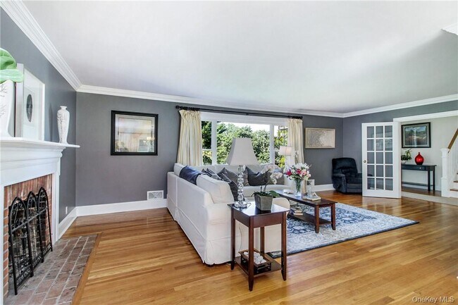 Building Photo - 25 Tamarack Way