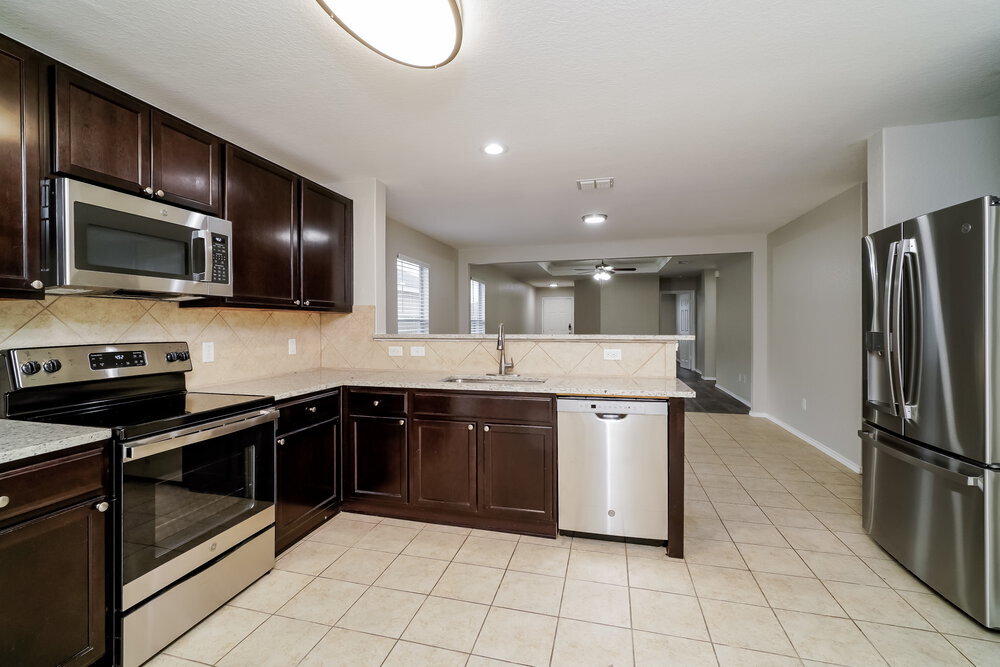 Building Photo - 818 Cowhide Dr