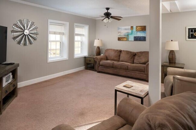 Building Photo - 7206 Sawyer Rd