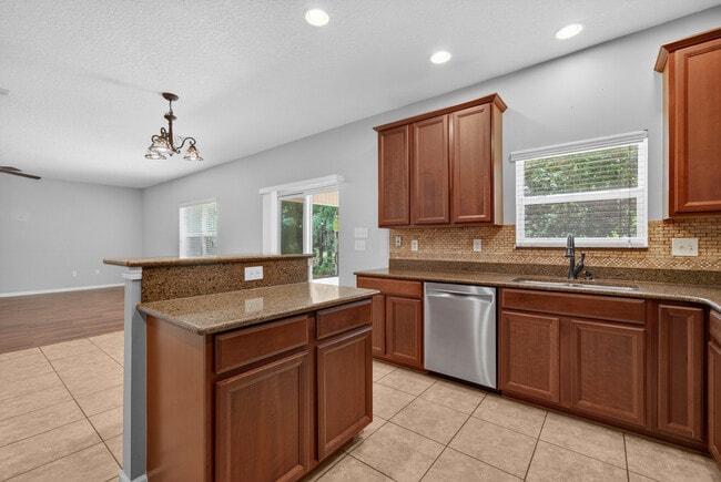 Building Photo - 112 Kildrummy Ct