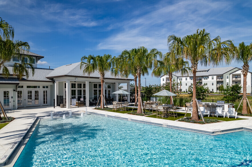 Harmon on the Lake - 2101 Lakeview Ridge Cir Apopka FL 32703 ...