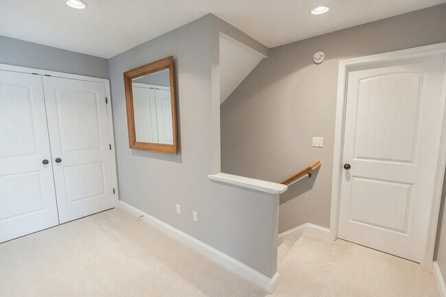Building Photo - Cornerstone Spacious Single Family w Fenced Yard!