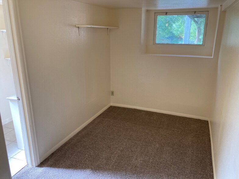 Building Photo - 630 E Boulder St