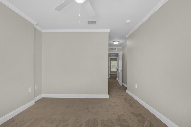Building Photo - 537 Wingspan Way