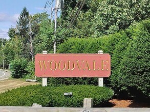 Building Photo - 405 Great Rd