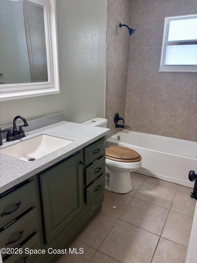 Building Photo - 563 Karney Ave NE