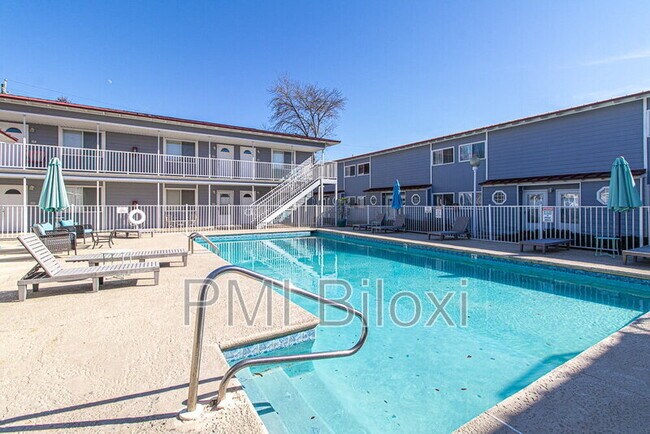 Building Photo - 1664 Beach Blvd