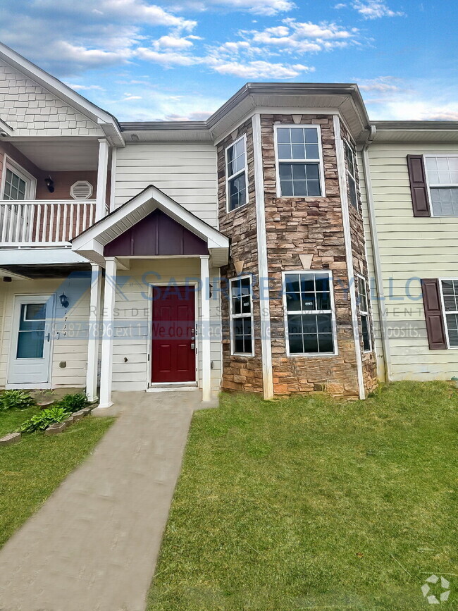 Building Photo - 1716 Old Dogwood