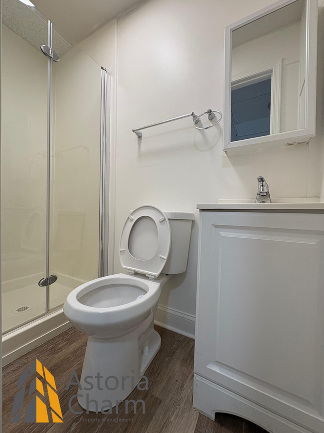 Building Photo - Updated 3 BR Home with Spacious Yard & Pre...