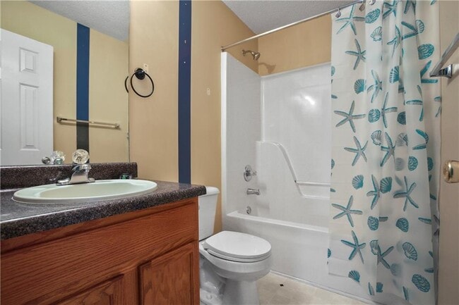Building Photo - 2224 Eagles Nest Cir