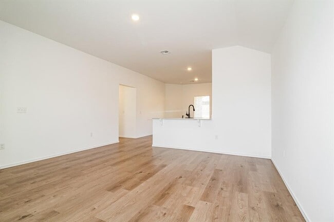 Building Photo - 1833 Rock Elm Dr