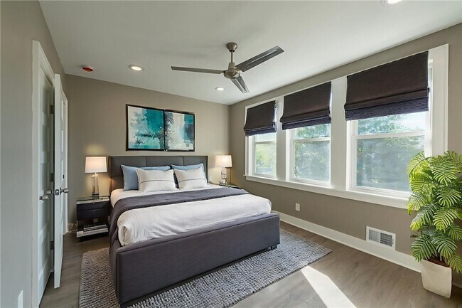 Building Photo - 533 N Euclid Ave