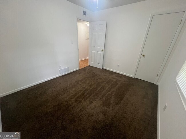 Building Photo - 4055 Elizabeth Park Ct