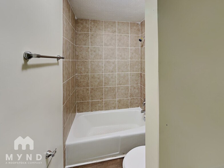 Building Photo - 1253 Blazing Ridge W SW