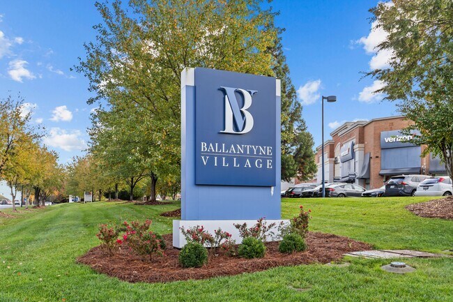 Building Photo - 11209 Flenniken Ct