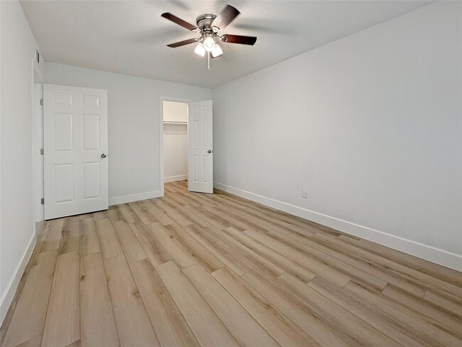 Building Photo - 1016 E Walker St