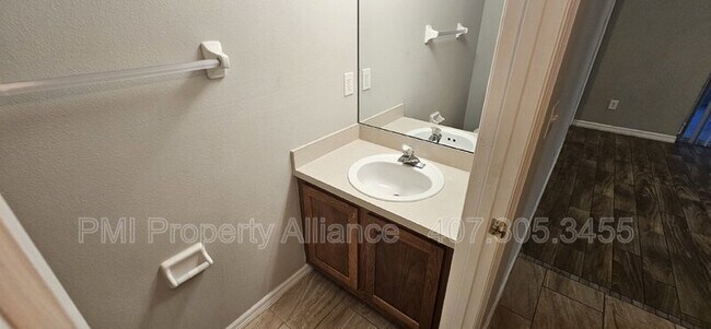 Building Photo - 4212 Forest Island Dr