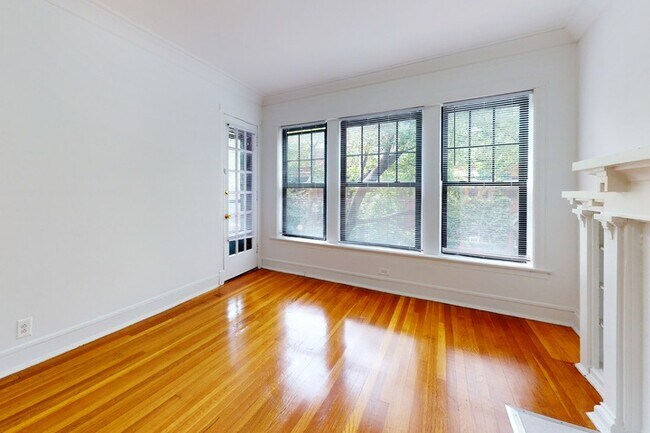 Floorplan - 5335-5345 S. Kimbark Avenue