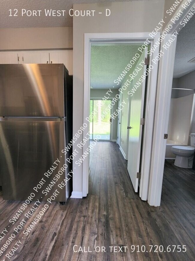 Building Photo - 12 D Port W Ct
