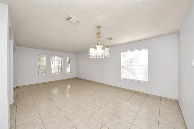 Building Photo - 4310 Lucas Trace Ct