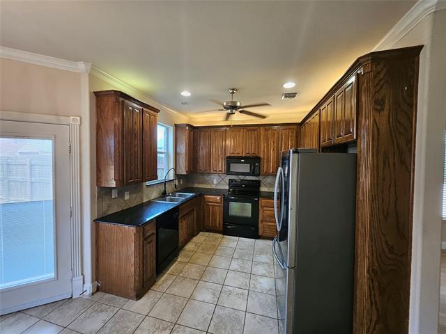 Building Photo - 3049 Trinity Lakes Dr