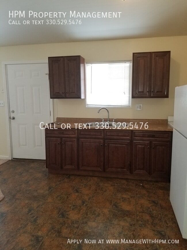 Building Photo - 2381 Newton-
