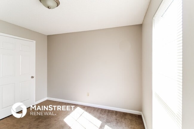 Building Photo - 4809 Shallow Farm Dr NE