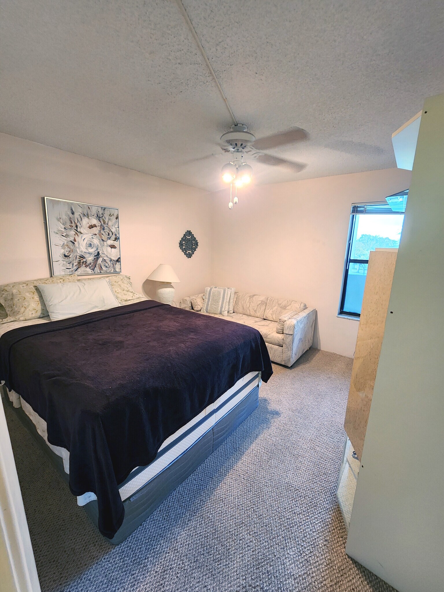 Building Photo - 5901 Camino del Sol St