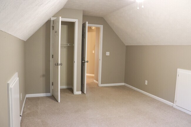 Building Photo - 38 White Heron Ct