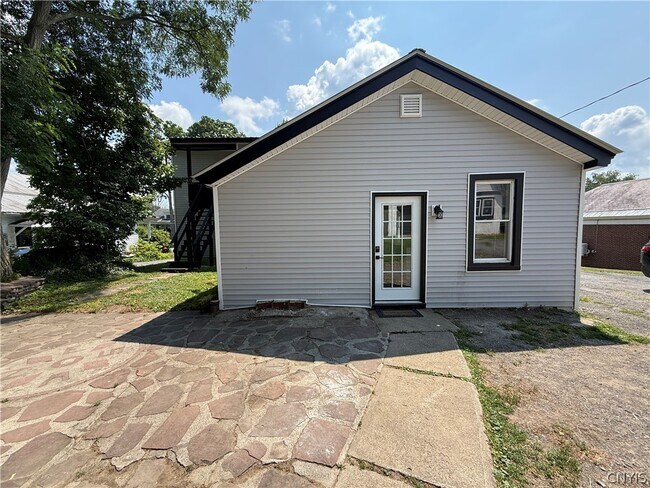 Building Photo - 4921 Jefferson St