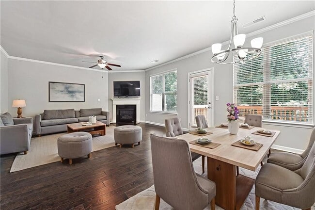 Building Photo - 5550 Lightheart Ct